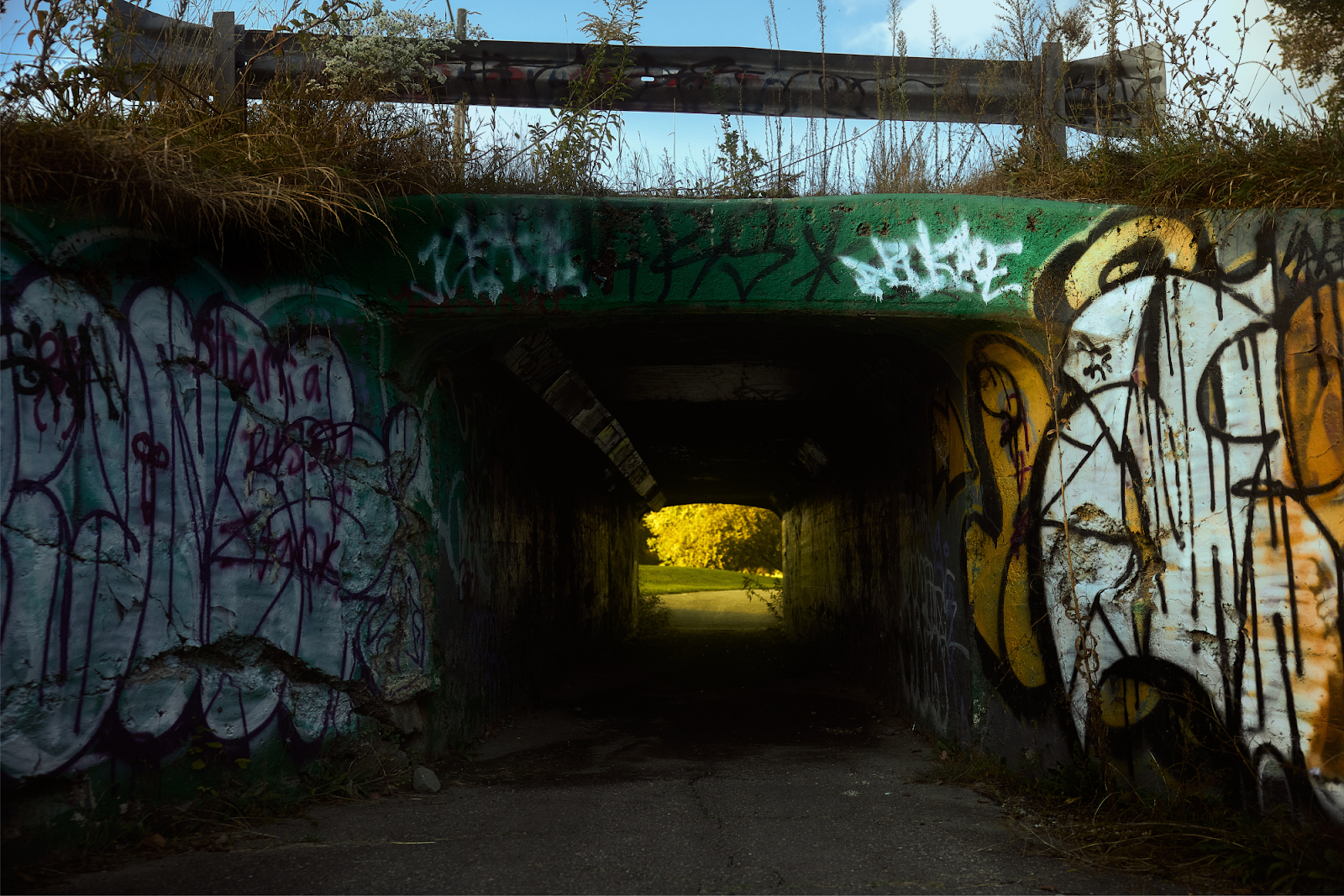 Pictured on Sept. 28, 2024, graffiti is a staple scene to several eastside underpasses. (Bryce Mata | Flintside.com)