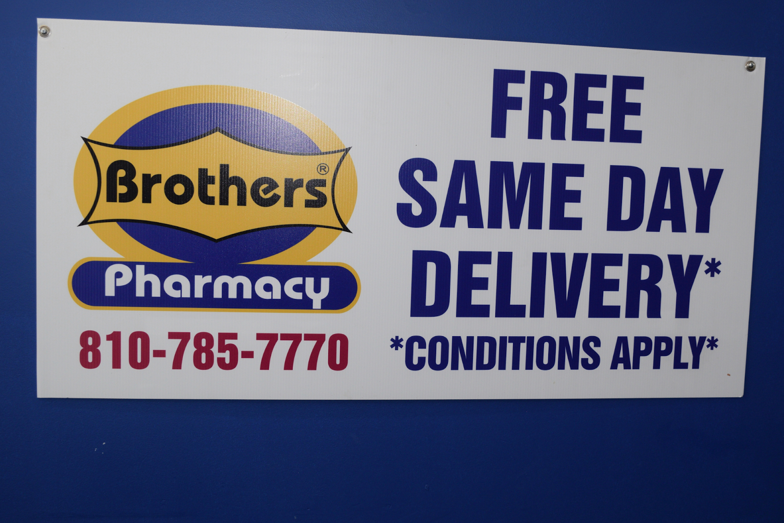 Brothers' Pharmacy in Flint is filling in the gaps after the closure of Rite-Aid Pharmacy across the nation. (Michell Thompson | Flintside.com)