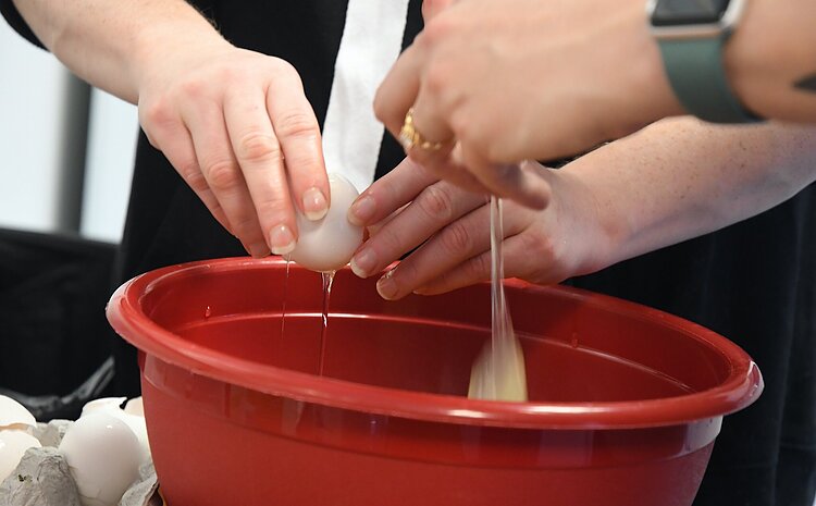 Life skills session on cooking at a MOKA site in Wyoming.