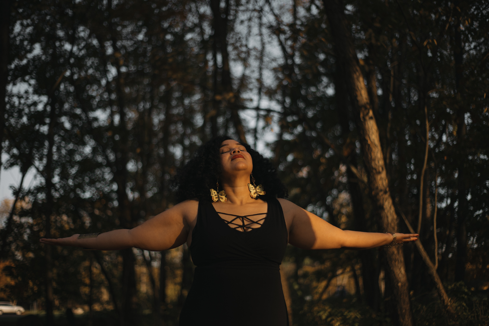 Isis Ma’at is one with nature and at peace when it comes to negative experiences and following the voice of God at For-Mar Nature Preserve on Oct. 24, 2023. (Anthony Summers | Flintside.com)