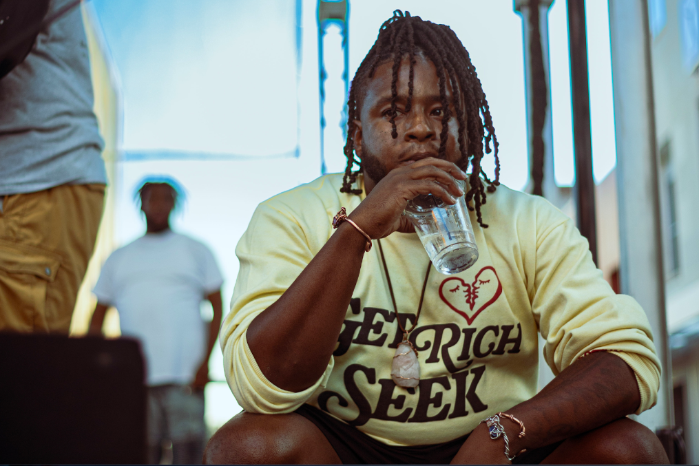 Jeff Skigh, one of Flint's greatest creative artists, prepares himself a moment before his performances for 810 Day on August 10, 2023. (Anthony Summers | Flintside)