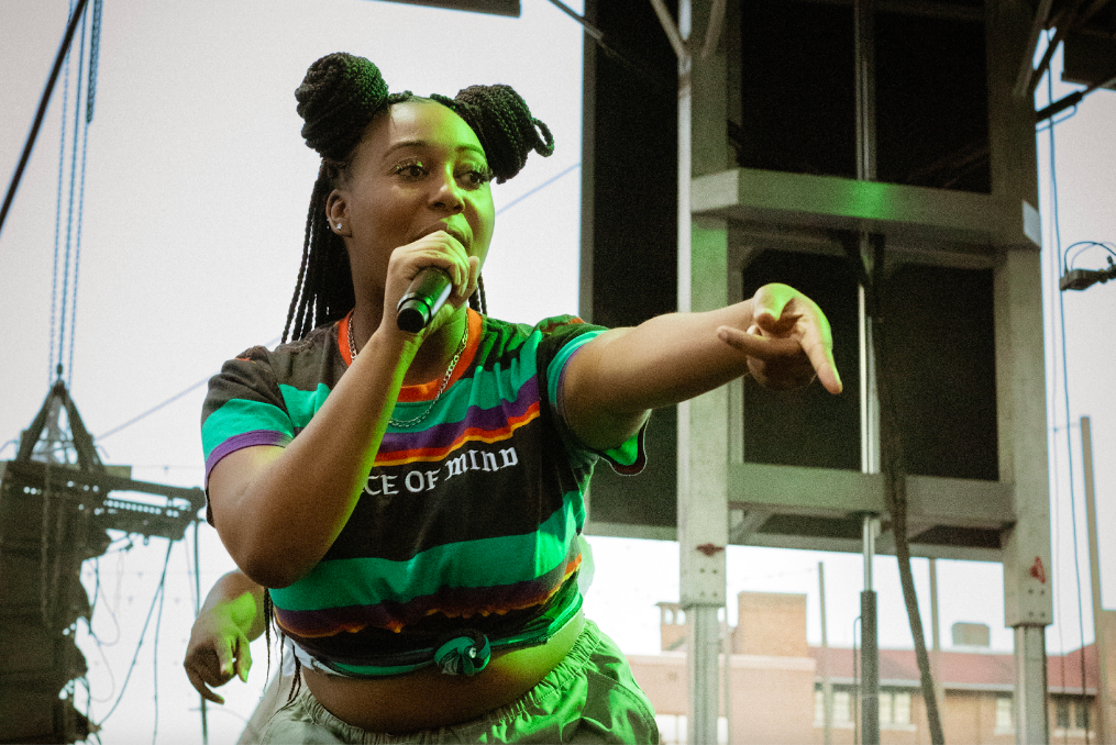 One of Flint's powerhouse vocalists, and one-half of the pop-R&B duo BFF, Brelia Renee, on stage for 810 Day on August 10, 2023. (Anthony Summers | Flintside)