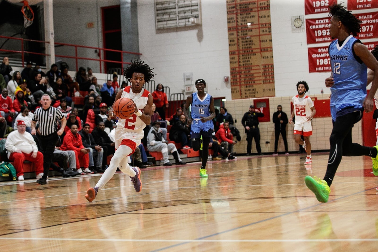 Beecher junior Keyonta Menefield drives to the basket during the boys' varsity basketball game on Saturday, Feb. 18, 2023, at the Moses Lacey Fieldhouse in Mount Morris. Beecher defeated Hamady 48-43. (Jenifer Veloso | Flintside)
