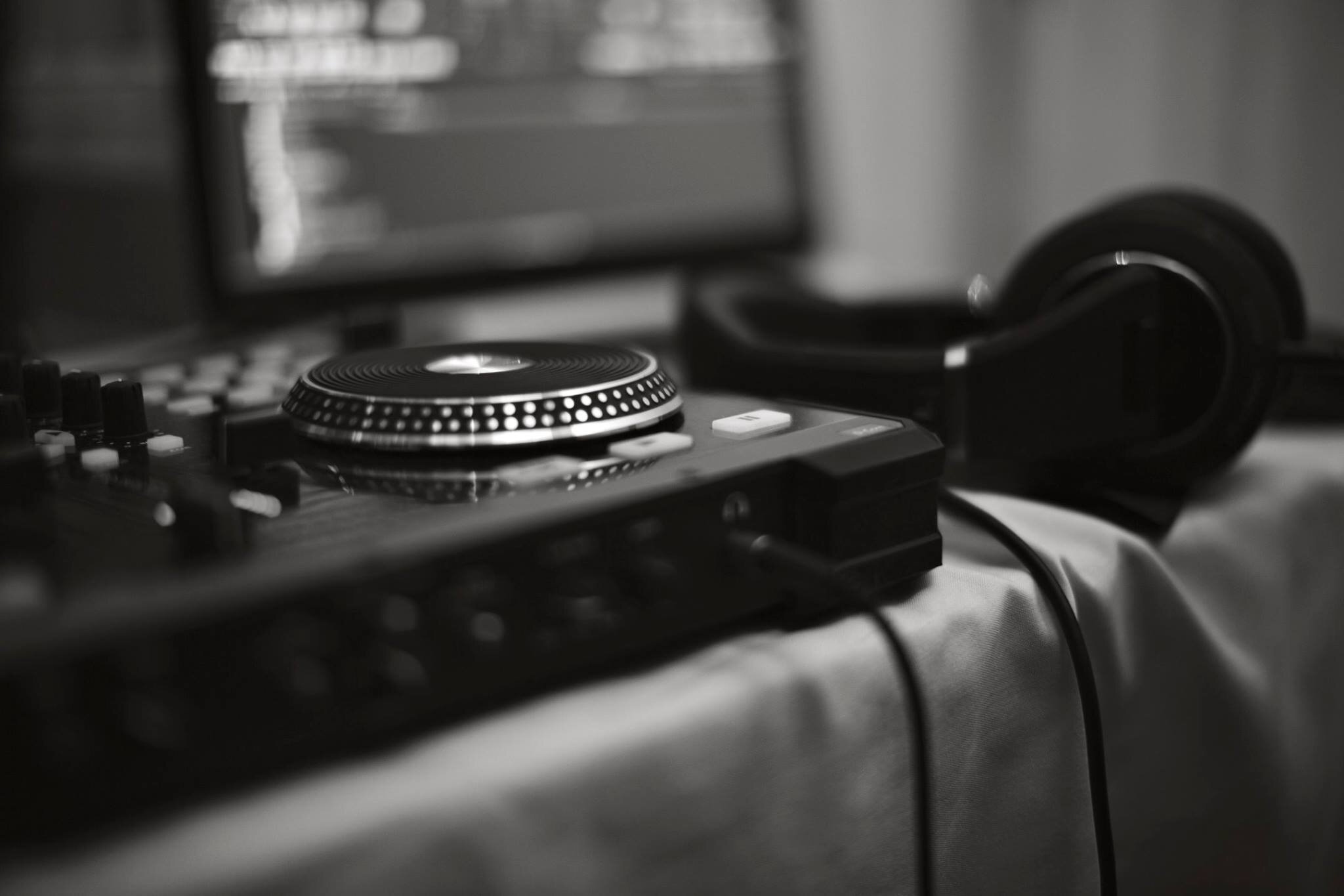 A close-up shot of Michael A's turntable and headphones. (Photo credit: Jennifer Fields-Summer)
