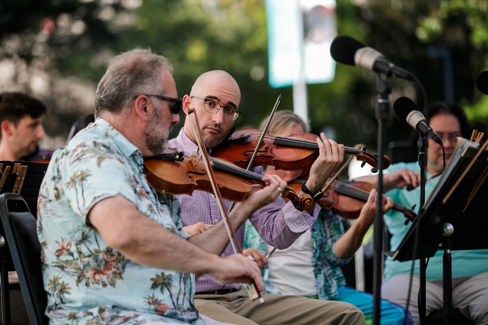 The Flint Symphony Orchestra ensemble plays live music during Family Night at 'Late Night at the FIA' on Friday, Aug. 19, 2022. (Jenifer Veloso | Flintside.com)

