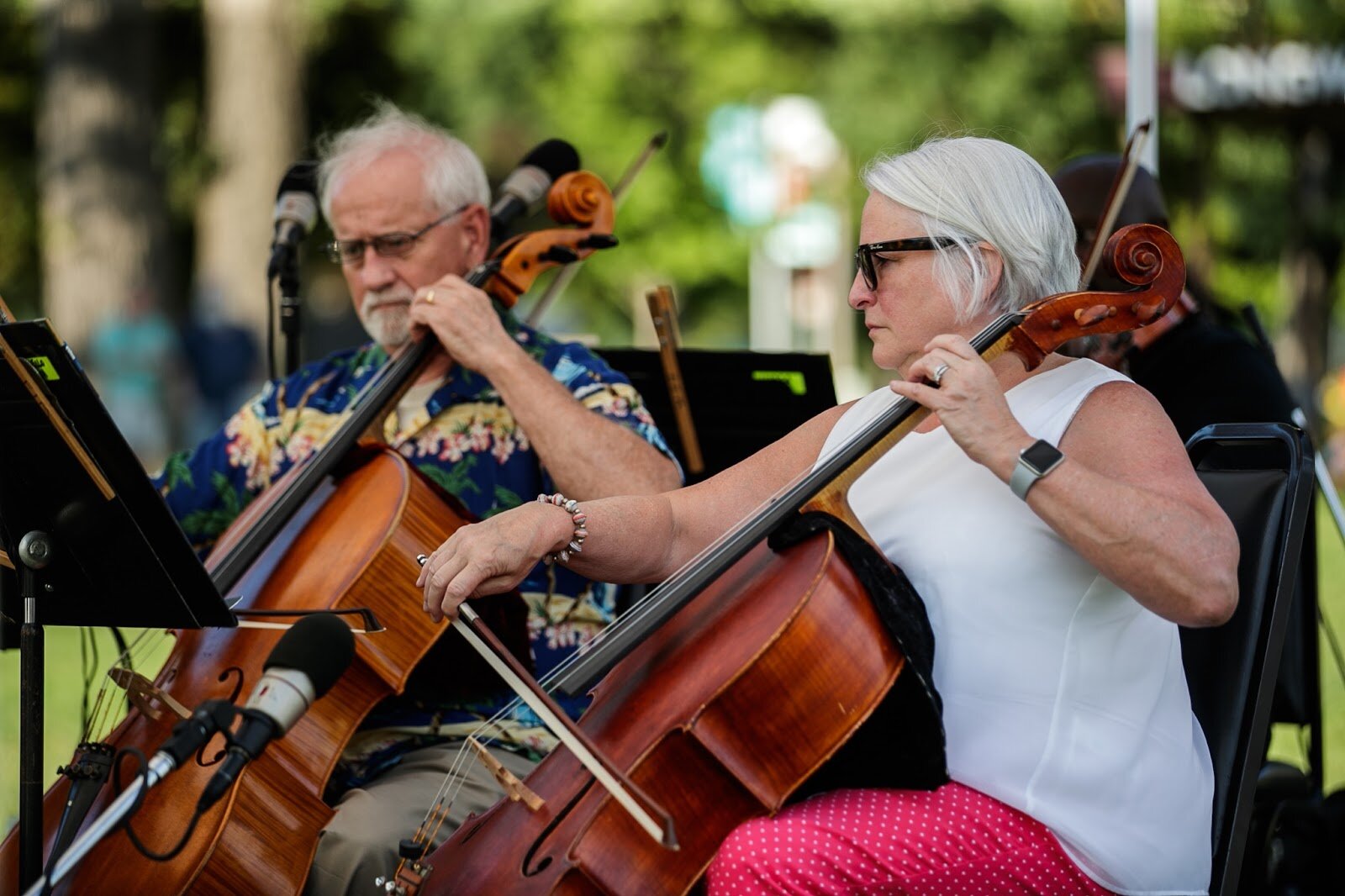 The Flint Symphony Orchestra ensemble plays live music during Family Night at 'Late Night at the FIA' on Friday, Aug. 19, 2022. (Jenifer Veloso | Flintside.com)
