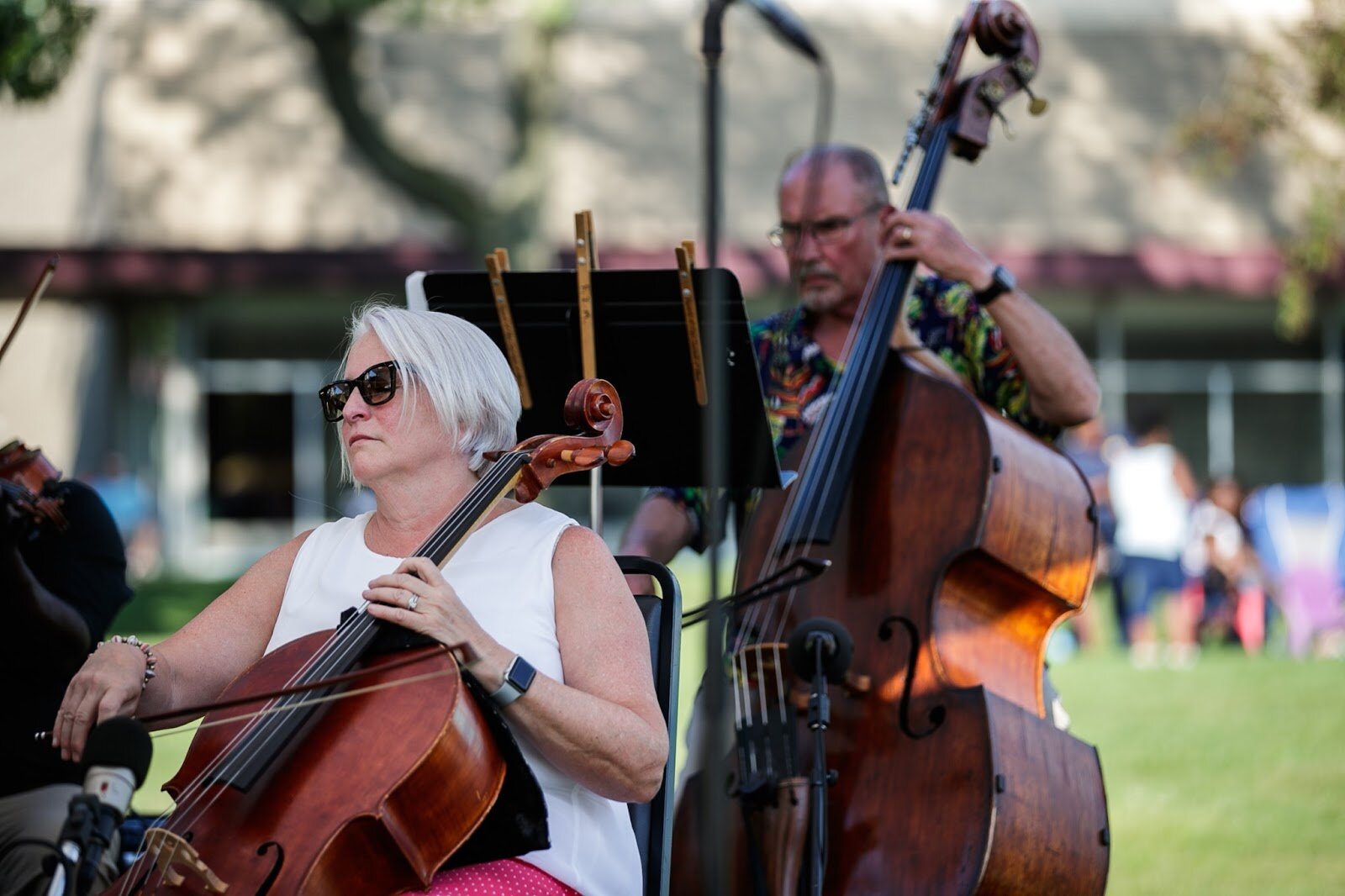 The Flint Symphony Orchestra ensemble plays live music during Family Night at 'Late Night at the FIA' on Friday, Aug. 19, 2022. (Jenifer Veloso | Flintside.com)

