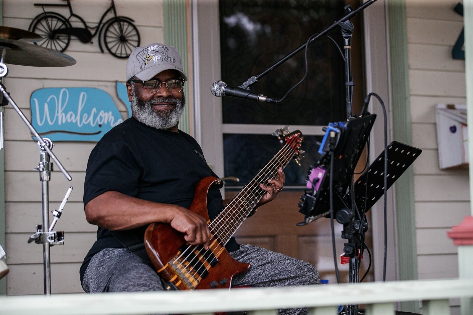 Live Music flows from the porches of Carriage Town during Porch Fest on Friday, July 15, 2022. (Jenifer Veloso | Flintside)