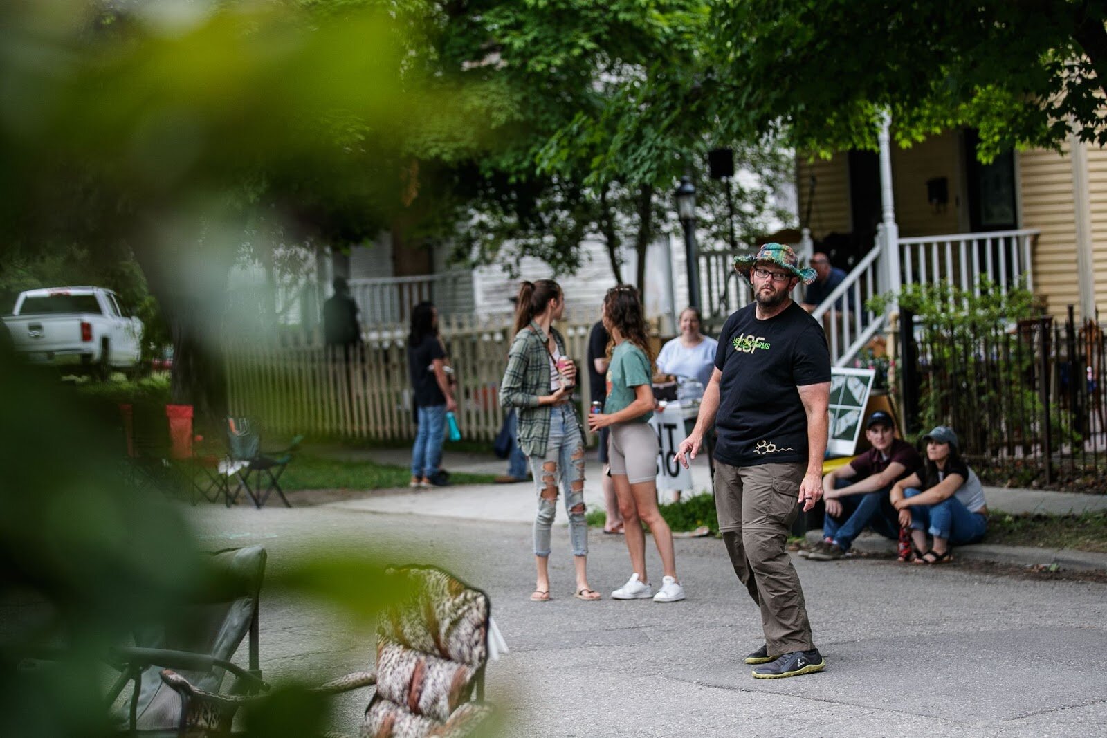 Carriage Town streets fill with people during Porch Fest on Friday, July 15, 2022. (Jenifer Veloso | Flintside)
