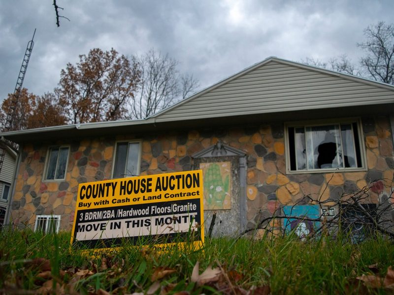 2006 Janice Dr is privately owned. Despite this, BHNA reached out to the owner for permission to hanf artwork donated by the Greater Flint Arts Council. The side of the house, which faces the BHNA pop-up library is decorated with the paintings.