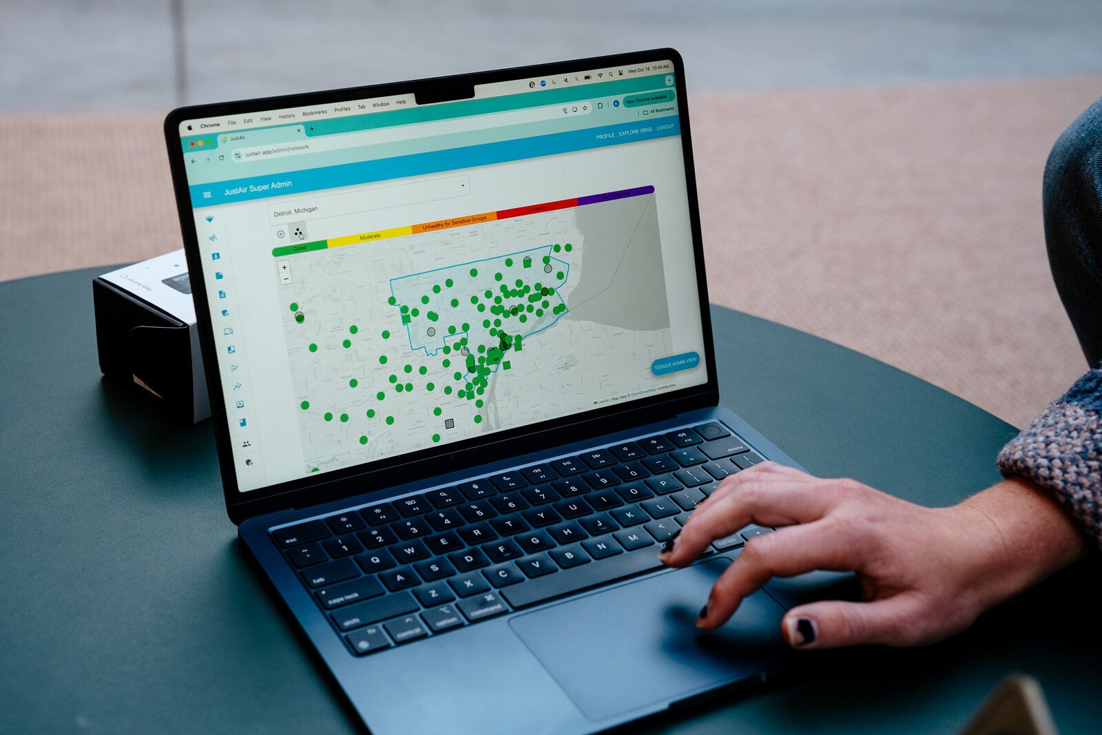 Graphs and maps of air quality via Just Air's website.