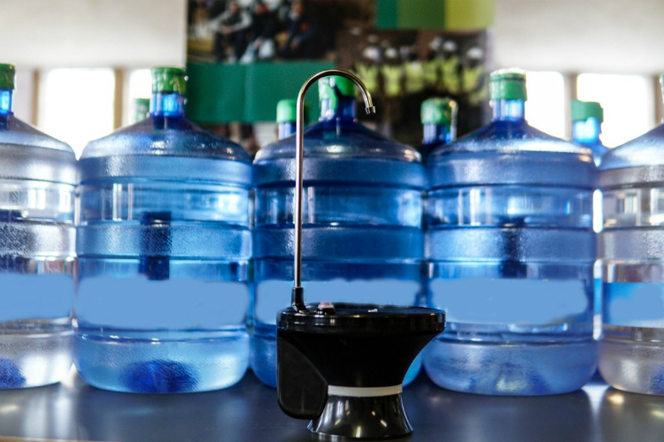 Bridge Over Troubled Water looks to raise $21.6 million to supply every Flint household with 40 gallons of water every week.