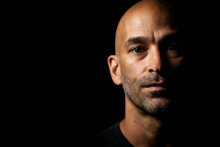 Flint filmmaker Mike Ramsdell's newest documentary features fellow Flint native and famed pitcher Jim Abbott.